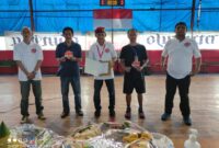 Pelantikan Kepengurusan komunitas Manusia Basket Indonesia Bandung yang dipimpin oleh Sekjen Chapter Bandung yakni Ato Suharto Suryadi, eks legenda pemain basket Hadtex Bandung di home base MBI Bandung yang berpusat dilapangan basket ITC Kebon Kelapa, Bandung, Jawa Barat/Foto Dana