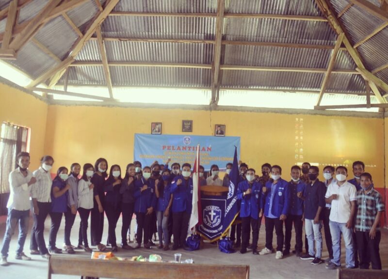Pelantikan Anggota Gamki Sumba Tengah/Foto Agus Umbu Sorung