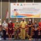 Foto,  Asisten Pemerintahan dan Kesra Setda Kabupaten Kupang, Krispinianus Patmawan. SH, didampingi Kepala Dinas Kesehatan Kabupaten Kupang dr.  Robert A. J. Amheka dan Provincial Coordinator BISA NTT Nutrition International Mariana Bare Leba , membacakan sambutan Bupati Kupang pada acara pembukaan kegiatan Pelatihan Tingkat Kabupaten Program Penanggulangan Anemia Pada Remaja Puteri di Kabupaten Kupang (9/03/21). Foto: Tim Marungga Foundation