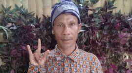 Calon Kepala Desa (Cakades) Wangga Waiyengu, Bora Umbu Rora (Foto: Umbu Sorung/Savanaparadise.com)