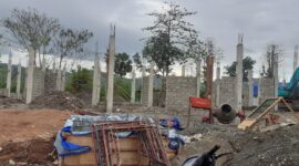 Lokasi Proyek Pembangunan Puskesmas Mamsena Yang Terancam Molor (Foto: Yuven Abi/Savanaparadise.com)