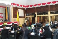 Rapat Paripurna XI DPRD Kabupaten Ende Dengan Agenda Pengumuman Penetapan Cawabup Ende, Selasa 9 November 2021 (Foto: Chen Rasi/Savanaparadise.com)