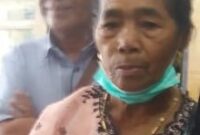 Ibunda Dari Erikos Emanuel Rede, Wakil Bupati Terpilih Sisa Masa Jabatan Periode 2019-2024, Mama Theresia Weti (Foto: Chen Rasi/Savanaparadise.com)