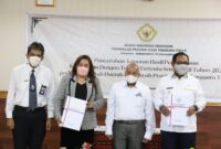 Pose bersama usai terima LHP (Foto: Biro Humas NTT)