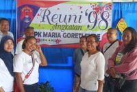 Pose Bersama Alumni SMPK Maria Goreti Angkatan 98 (Foto: Chen Rasi/Savanaparadise.com)