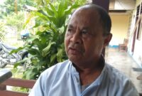 Ketua Yayasan Persekolahan Ende-Lio (Yasukel), RD Herman E. Wetu saat memberikan keterangan pers di Kantor Yasukel, Kamis 13 Januari 2022 (Foto: Chen Rasi/Savanaparadise.com)