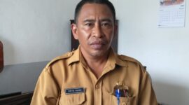 Kepala Dinas Sosial Kabupaten Ende, Okto Suna (Foto: Chen Rasi/Savanaparadise.com)