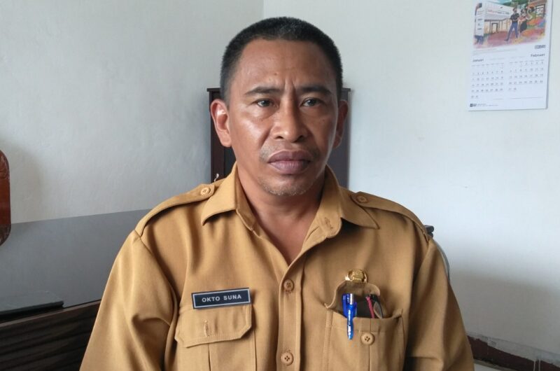 Kepala Dinas Sosial Kabupaten Ende, Okto Suna (Foto: Chen Rasi/Savanaparadise.com)