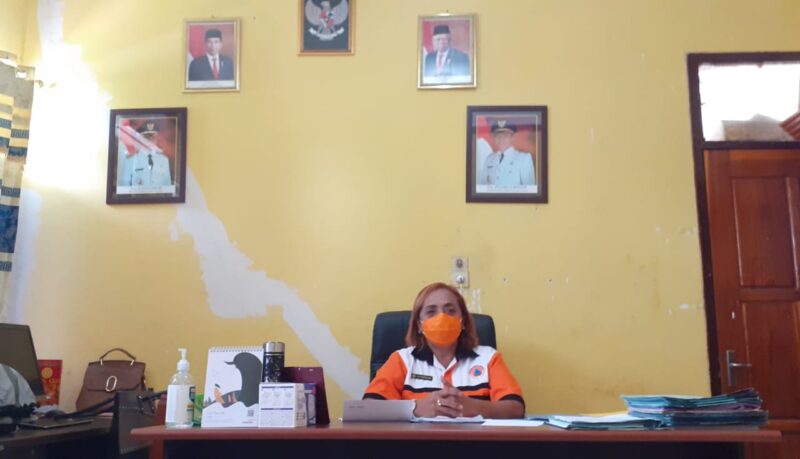 Kepala BPBD Kabupaten TTU, Yosefina Lake (Foto : Yuven Abi/Savana paradise.com)