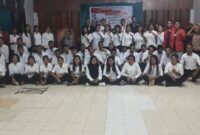 Pose bersama anggota baru GMNI Cabang Ende angkatan 28 bersama DPC dan Panitia pelantikan (Foto: Chen Rasi/Savanaparadise.com)