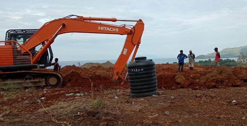 Lokasi pekerjaan fondasi Biara Suster Agustinian CJD di Kecamatan Kota Baru, Kabupaten Ende (Foto: Chen Rasi/Savanaparadise.com)