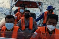 Tim SAR Gabungan sedang lakukan operasi SAR dan berhasil temukan 3 Nelayan dengan selamat (Foto: Dok. Kantor SAR Maumere)
