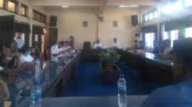 RDP DPRD Kabupaten Ende bersama Perhimpunan Sopir Angkutan Darat (Bus dan Travel) Ende - Larantuka, Dishub dan KSOP (Foto: Chen Rasi/Savanaparadise.com)