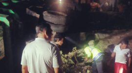 Kondisi kendaraan Dump Truk usai mengalami kecelakaan pada Minggu 22 Mei 2022 (Foto: Chen Rasi/Savanparadise.com)