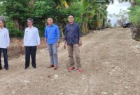 Bupati Rihi Heke pantau proses pekerjaan jalan di Desa Depe Sabu Raijua