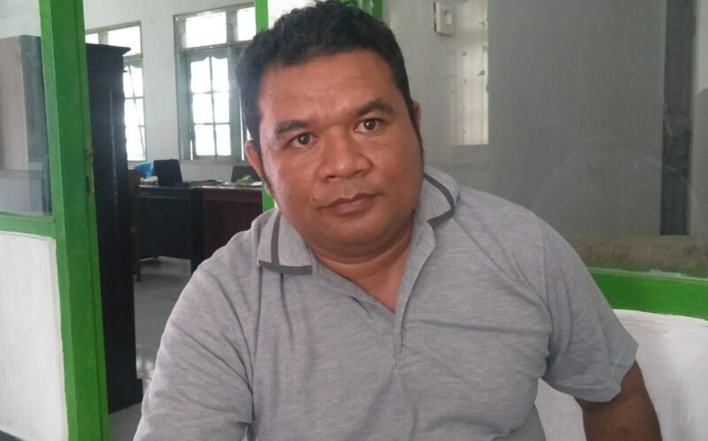 Kepala Bidang (Kabib) Olaraga Dispora Kabupaten Ende, Fidelis Bella (Foto: Chen Rasi/Savanaparadise.com)