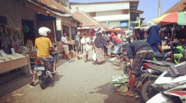 Kondisi pasar Mbongawani Kabupaten Ende, Senin 18 Juli 2022 (Foto: Chen Rasi/Savanaparadise.com)