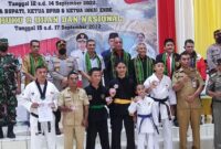 Pose bersama Disdukcapil dan pengurus dari setiap Cabor Bela diri serta peserta INKAI (Foto: Chen Rasi/Savanaparadise.com)