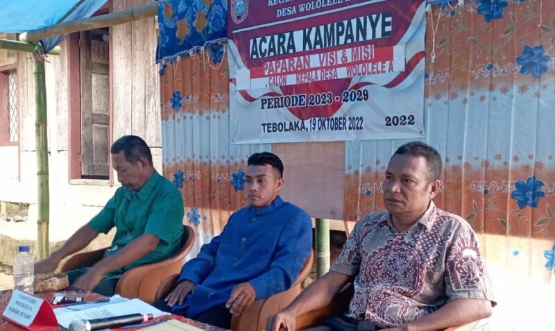 Cakades Wololele A Ende Fabianus Laur (tengah) siap memaparkan Visi-Misi (Foto: Chen Rasi/Savanaparadise.com)