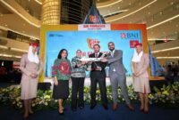 
*BNI-Emirates Travel Fair Bertabur Promo* (Ki-ka) General Manager Card Business Divison BNI Grace Situmeang, Direktur Consumer Banking BNI Corina Leyla Karnalies bersama SVP Commercial Operations Far East Emirates Airlines Orhan Abbas, dan Country Manager Indonesia Mohammad Al-Attar dalam dalam BNI-Emirates Travel Fair, Kamis (3/11/2022).

BNI berkomitmen untuk terus memberikan penawaran terbaik bagi pemegang Kartu BNI yang ingin berpergian ke berbagai destinasi favorit mancanegara. Foto Dok BNI