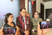 Pose bersama Pj. Gubernur NTT, Andriko Noto Susanto saat menghadiri Musda ke III KPPI NTT (Foto: Istimewa)
