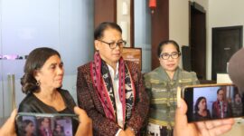 Pose bersama Pj. Gubernur NTT, Andriko Noto Susanto saat menghadiri Musda ke III KPPI NTT (Foto: Istimewa)