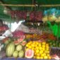 Lapak Buah-buahan milik  Allan Abdul (Foto: Chen Rasi/Savanaparadise.com)