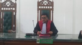 Hakim Tunggal pada Sidang Praperadilan di Pengadilan Negeri Ende, I Putu Renata I Putra,, SH (Foto: Chen Rasi/Savanaparadise.com)