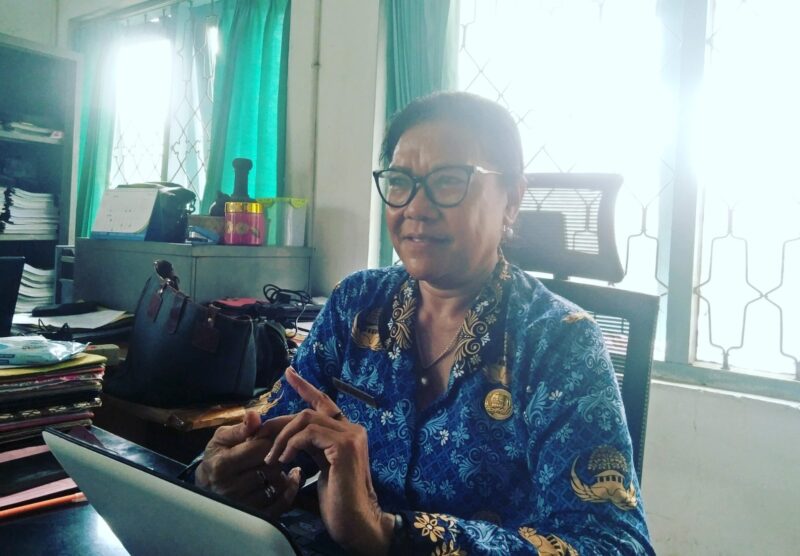 Plt. Kepala Dinas Pemberdayaan Masyarakat Desa (DPMD) Kabupaten Ende, Ida Muda Mite (Foto: Chen Rasi/SP)