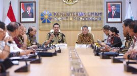 Pertemuan Mentri UMKM, Maman Abdurahman Bersama Gubernur NTT, Melki Laka Lena dan Kepala Daerah Se-NTT (Foto: Dok Kementrian UMKM)