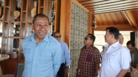 Wakil Gubernur NTT, Johanis Asadoma melakukan kunjungan ke Ta'aktana Luxury Collection Resort & Spa dan Mawatu Resort (Foto: FT)