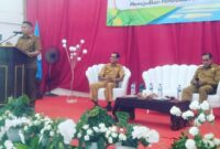 Wakil Bupati Ende, Dominikus Minggu Mere saat memberikan sambutan sekaligus membuka kegiatan pelatihan Beyond School Leader (Foto: Chen Rasi/SP)