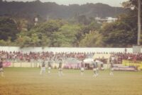 Kesebelasan Wolowaru FC sidang siap-siap mengikuti pertandingan babak kedua melawan Ndona FC di putaran delapan besar Piala BEC 2025 (Foto: Chen Rasi/Savanaparadise.com)