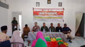 Polres Ende bersama TNI dan BUMN gelar bakti sosial di Desa Rorurangga, Kecamatan Pulau Ende (Foto: Chen Rasi/SP
