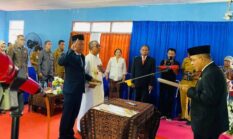 Bupati Badeoda Lantik Heri Gani Jadi Dirut Perumda Air Minum Tirta Kelimutu Ende