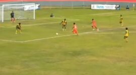 Laga antara Perseftim Flotim versus Persim Manggarai (Foto: Mateus Bheri/SP)