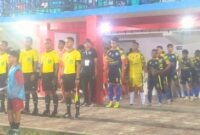 Laga krusial antara Persekota Kupang versus Perseftim Flotim (Foto: Mateus Bheri/SP)