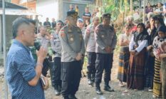 Kapolres Ende Hadiri Pemakaman Korban, Wujud Keseriusannya Tangani Kasus Dugaan Penganiayaan Oleh Oknum Polisi