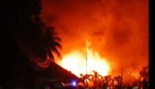 Kebakaran 2 gudang logistik milik PT. PLN Persero Flores Bagian Barat di Ende (Foto: Mateus Bheri/SP)