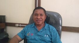Plt. Kepala Dinas P dan K Kabupaten Ende, Venantius Minggu (Foto: Mateus Bheri/SP)
