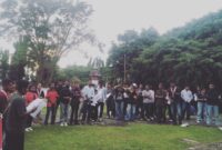 GMNI sedaratan Flores lagi diskusi di taman permenungan Bung Karno di Ende (Foto: Mateus Bheri/SP)