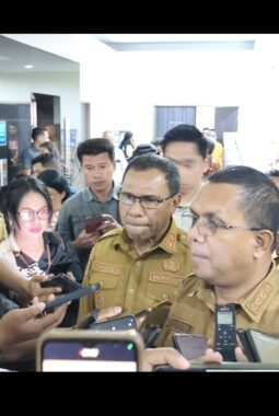 Panas! Bupati Ngada Abaikan Penunjukan Gubernur, Watu Ngebu Tetap Dilantik Jadi Sekda