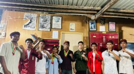 Cipayung Plus menyampaikan pernyataan sikap terkait kehadiran Camat Enteng,  Lurah Paupire, dan Sat Pol PP di Margasiswa PMKRI Ende (Foto: Mateus Bheri/SP)