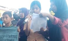 Seruan Moral Seorang Anak Pedagang Kecil di Ndao Ende Saat Demo: Jangan Rampas Hak Kami