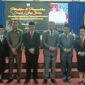 Foto bersama antara Bupati Ende, Yosef Benediktus Badeoda, Wakil Bupati, Dominikus Minggu Mere bersama Lima Pejabat Pemimpin Tinggi Pratama yang baru dilantik (Foto: Mateus Bheri/SP)