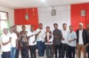 Sesi foto bersama usai kegiatan sosialisasi (Foto: Mateus Bheri/SP)