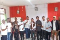 Sesi foto bersama usai kegiatan sosialisasi (Foto: Mateus Bheri/SP)