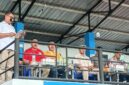 Wakil Bupati Ende, Dominikus Minggu Mere menyampaikan sambutannya dalam kegiatan turnamen Piala Bupati U-17 (Foto: Mateus Bheri/SP)