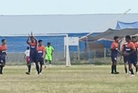 Para pemain SMANDO meluapkan kegembiraan usai cetak gol ke gawang SMAK St. Petrus (Foto: Mateus Bheri/SP)