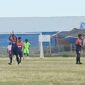 Para pemain SMANDO meluapkan kegembiraan usai cetak gol ke gawang SMAK St. Petrus (Foto: Mateus Bheri/SP)